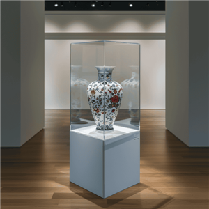 Tapa de metacrilato con pedestal a medida