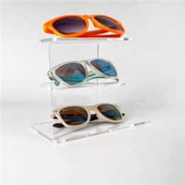 Expositor de metacrilato para 3 gafas alto 13.5 cm
