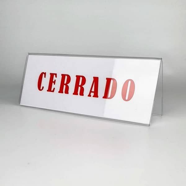 Portacarteles de metacrilato portanombre horizontal a dos caras 30 x 11 cm - Imagen 3